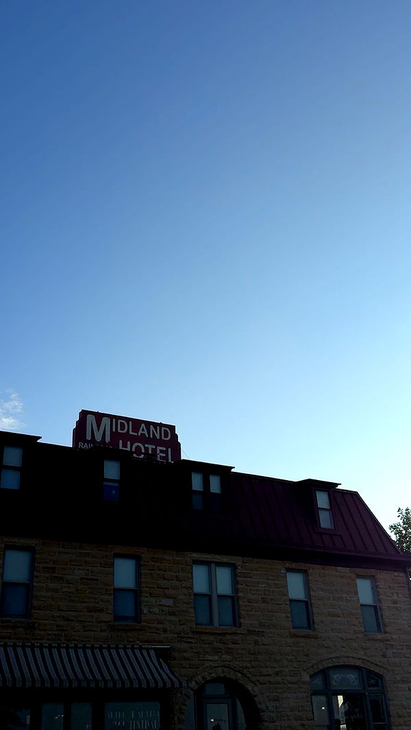 realhaylujan image ~ Altpins