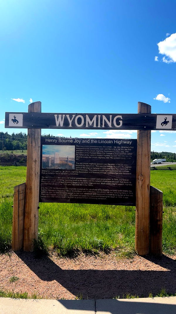 realhaylujan image ~ Altpins