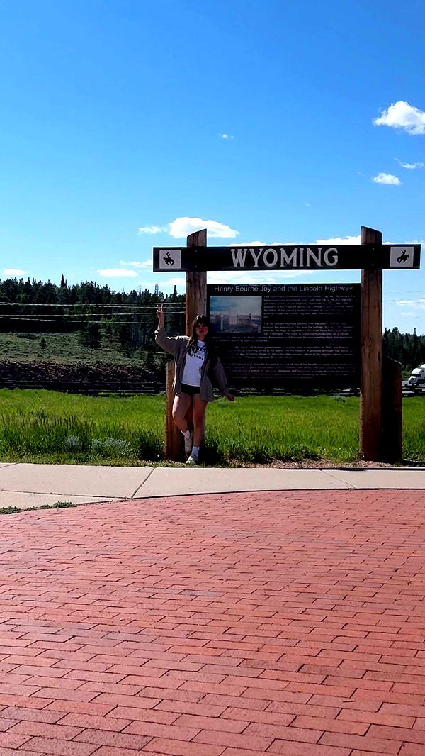 realhaylujan image ~ Altpins