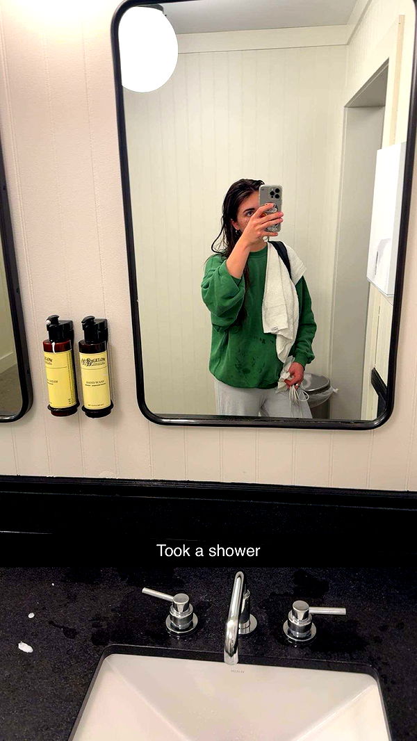 realhaylujan image ~ Altpins