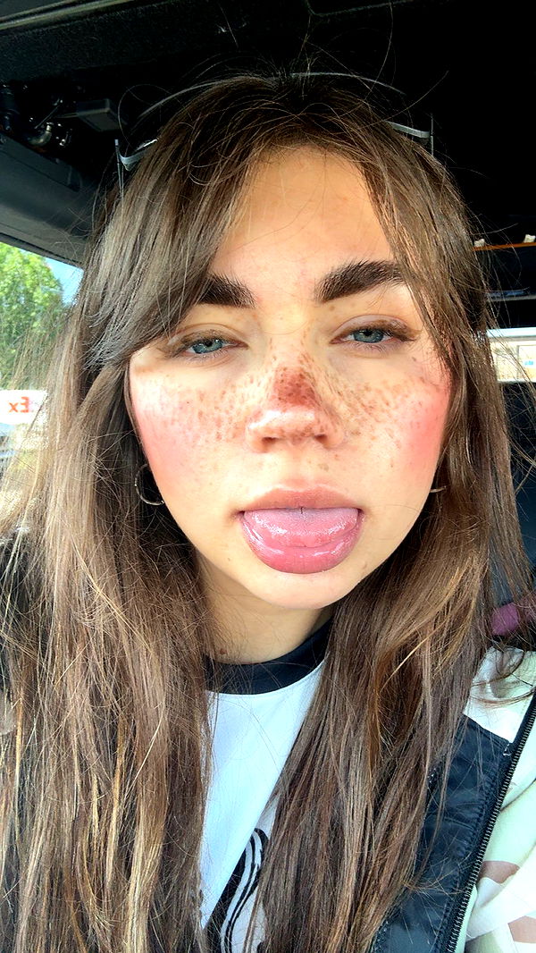 realhaylujan image ~ Altpins