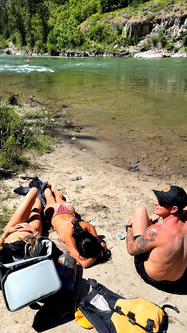 realhaylujan image ~ Altpins