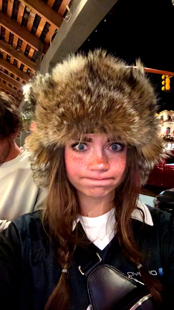 realhaylujan image ~ Altpins