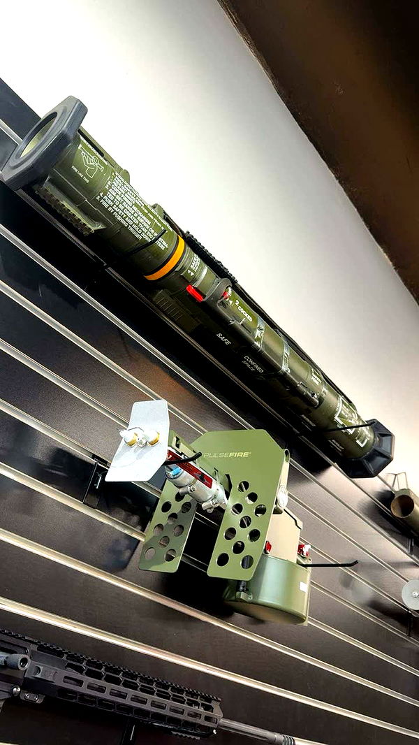 realhaylujan image ~ Altpins