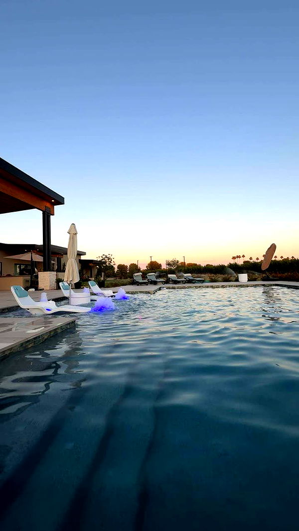 realhaylujan image ~ Altpins