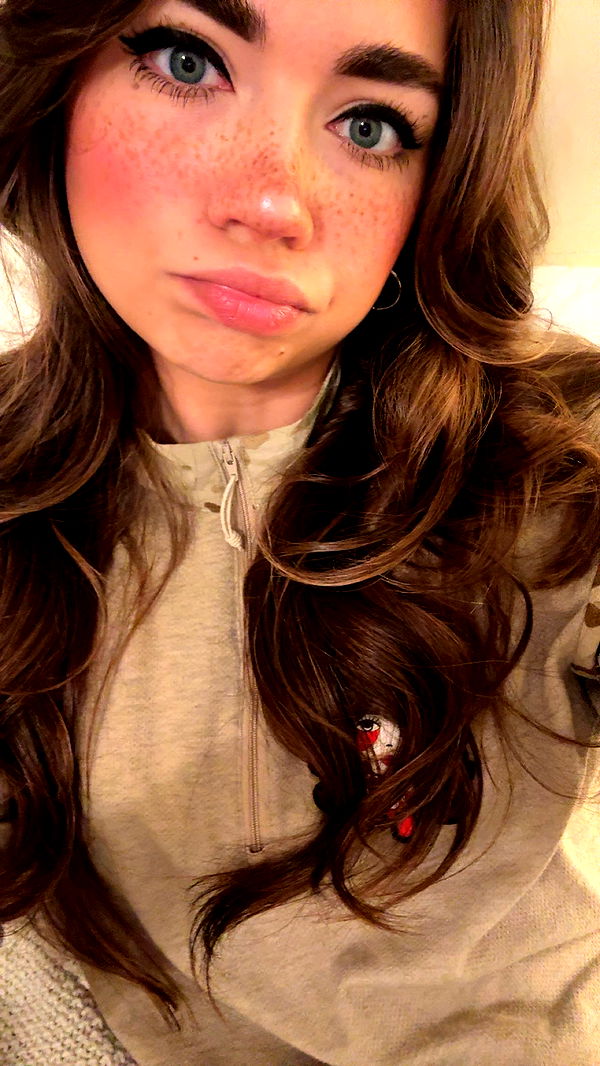 realhaylujan image ~ Altpins