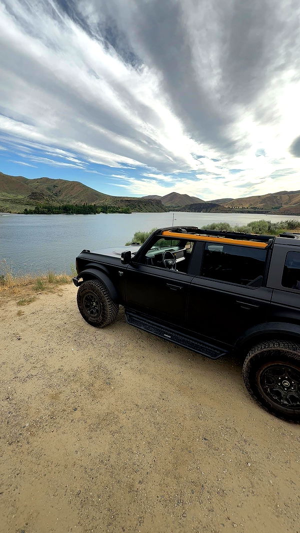 realhaylujan image ~ Altpins