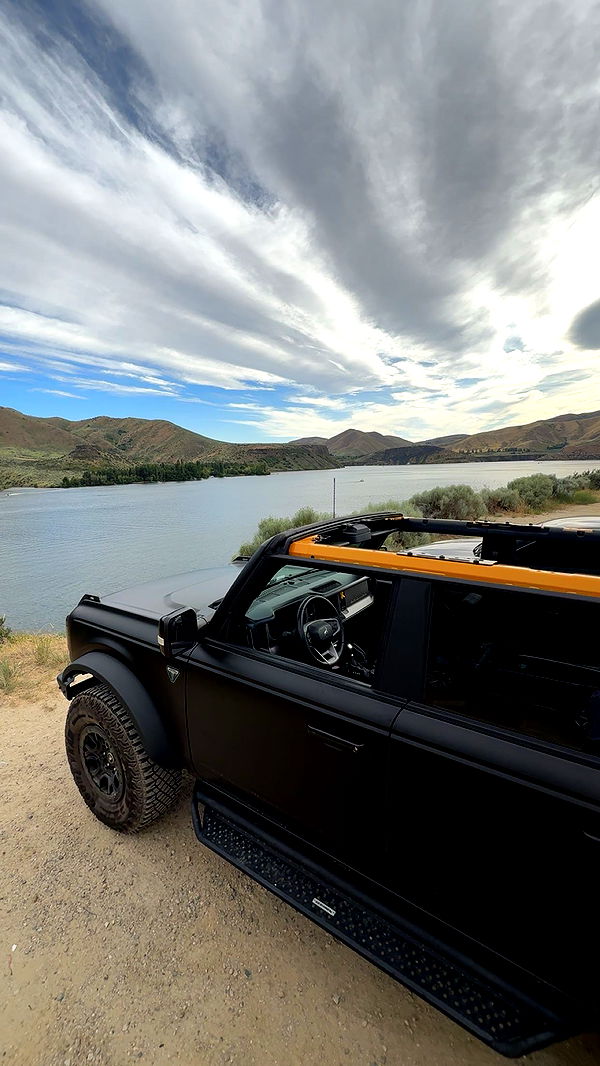 realhaylujan image ~ Altpins