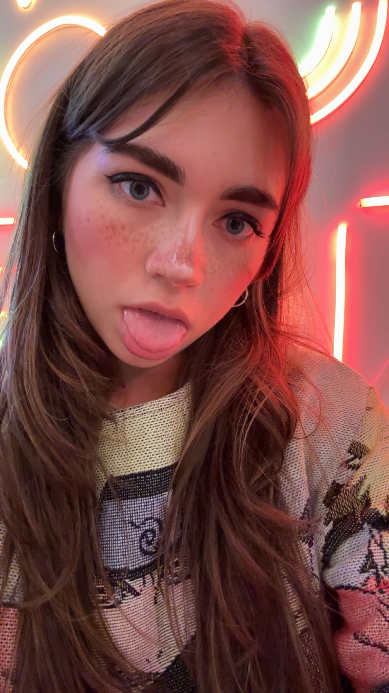 realhaylujan snapchat image archive image