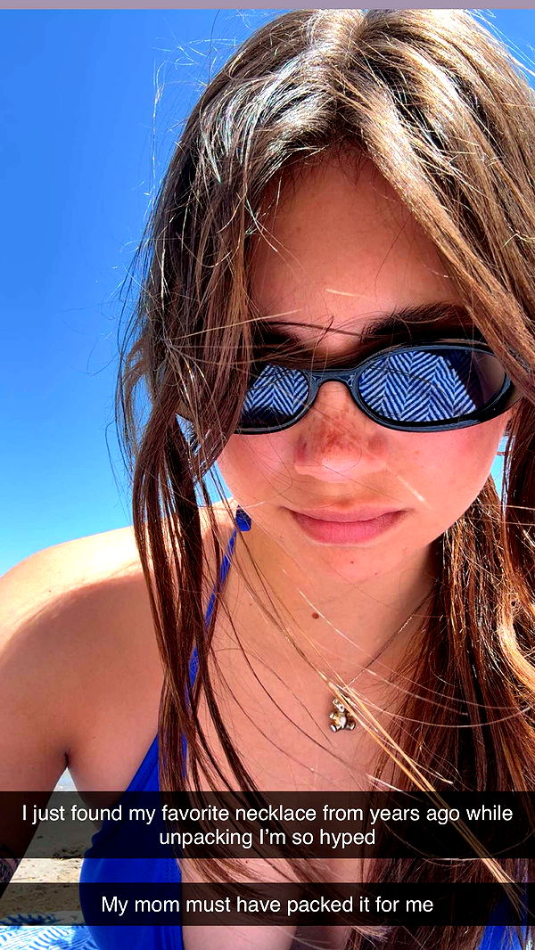 realhaylujan image ~ Altpins