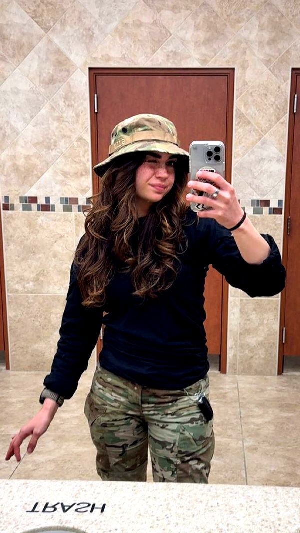 realhaylujan image ~ Altpins