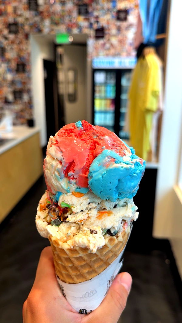 realhaylujan image ~ Altpins