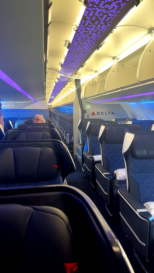 realhaylujan image ~ Altpins