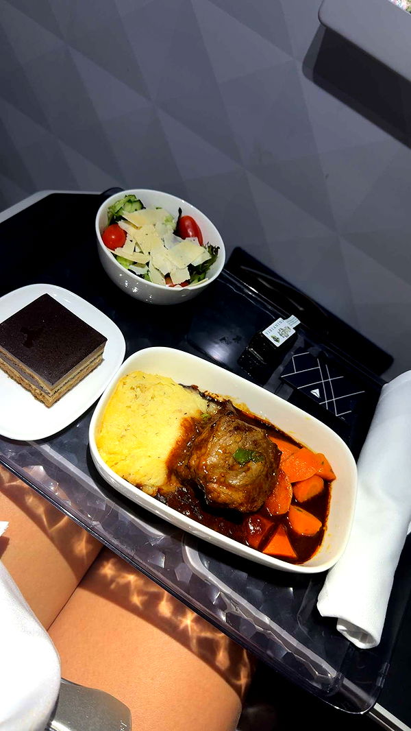 realhaylujan image ~ Altpins