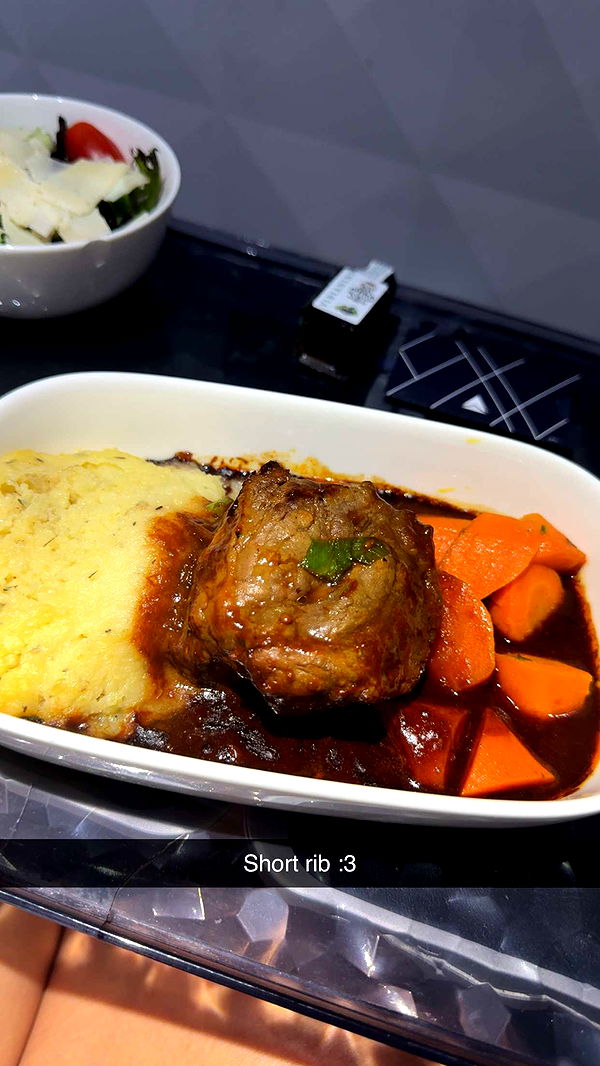 realhaylujan image ~ Altpins