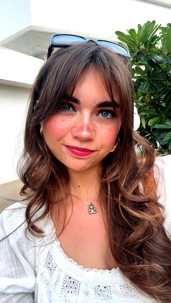 realhaylujan image ~ Altpins