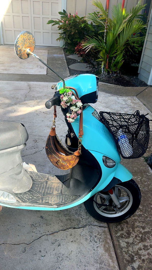 realhaylujan image ~ Altpins