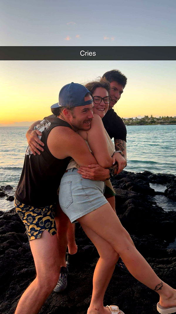 realhaylujan image ~ Altpins