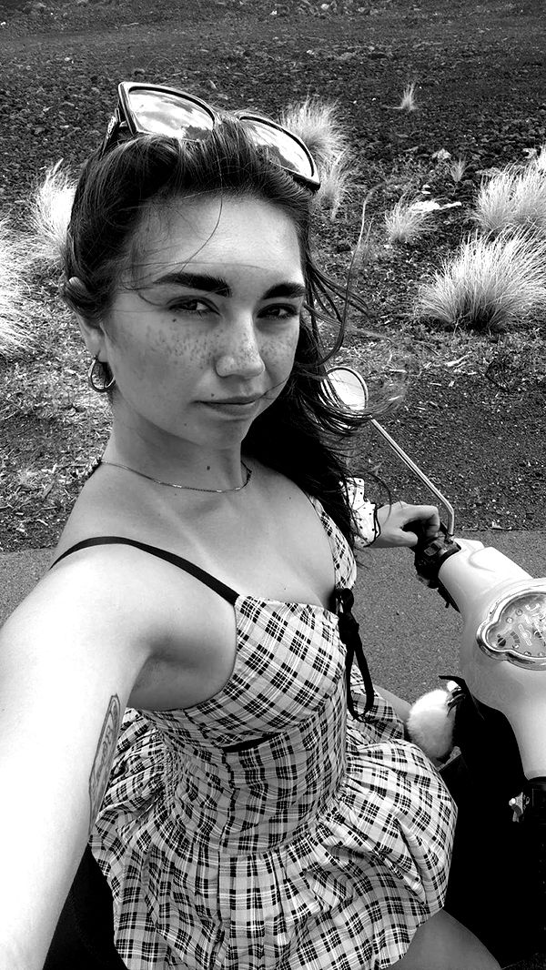 realhaylujan image ~ Altpins