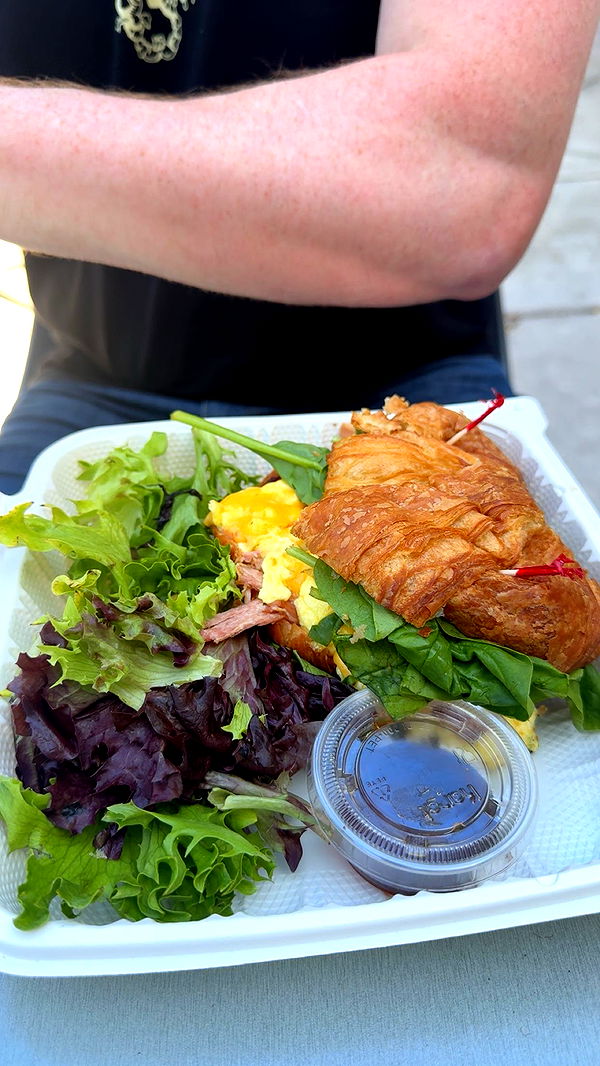 realhaylujan image ~ Altpins