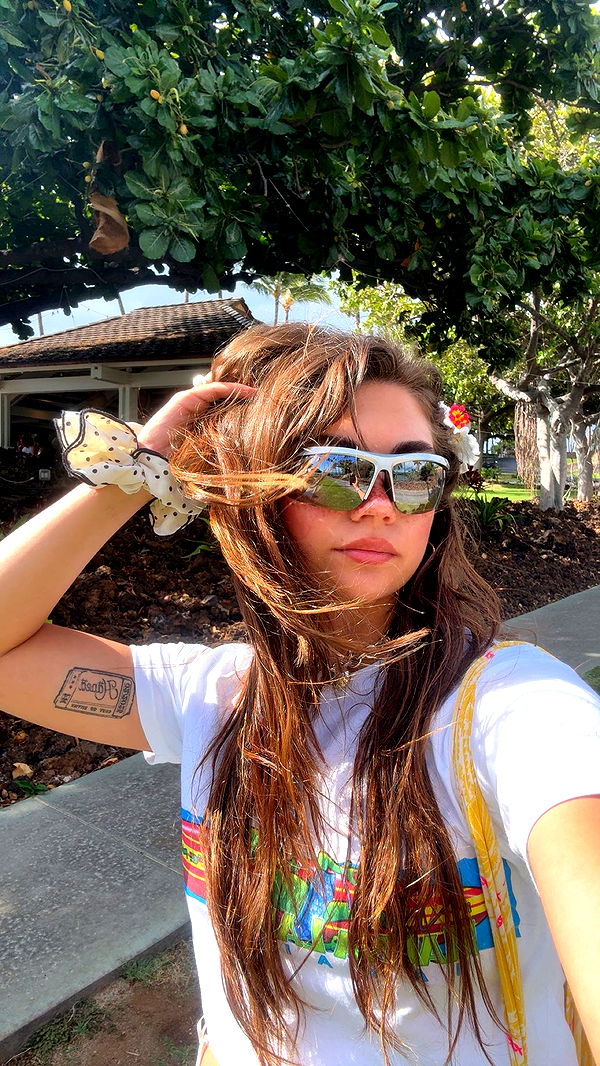 realhaylujan image ~ Altpins