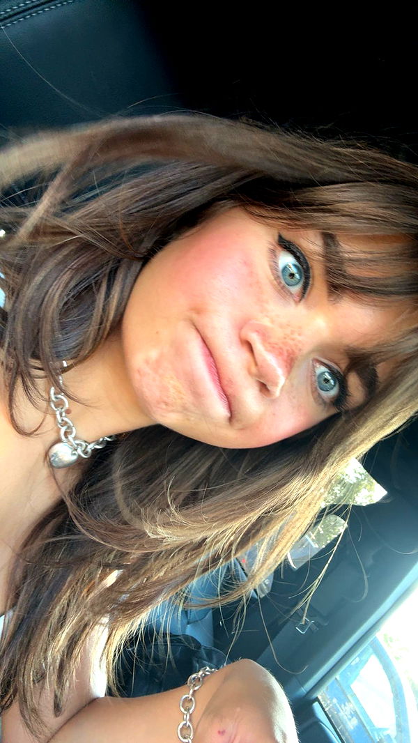 realhaylujan image ~ Altpins