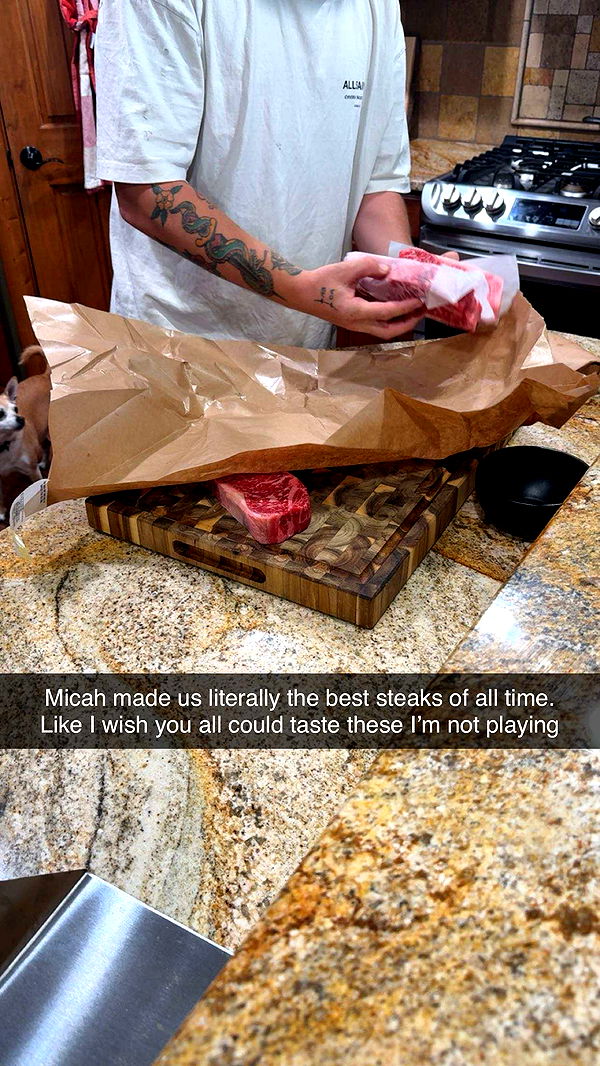 realhaylujan image ~ Altpins