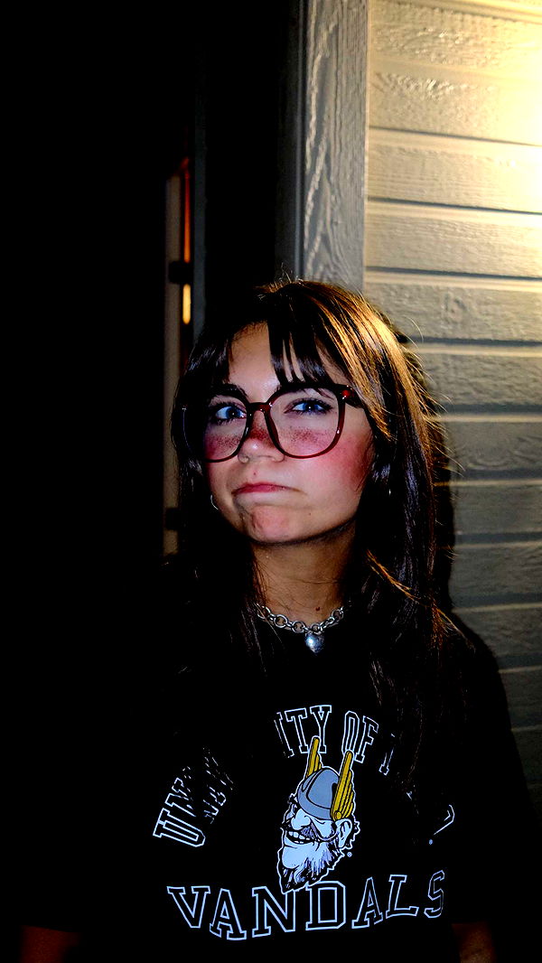 realhaylujan image ~ Altpins