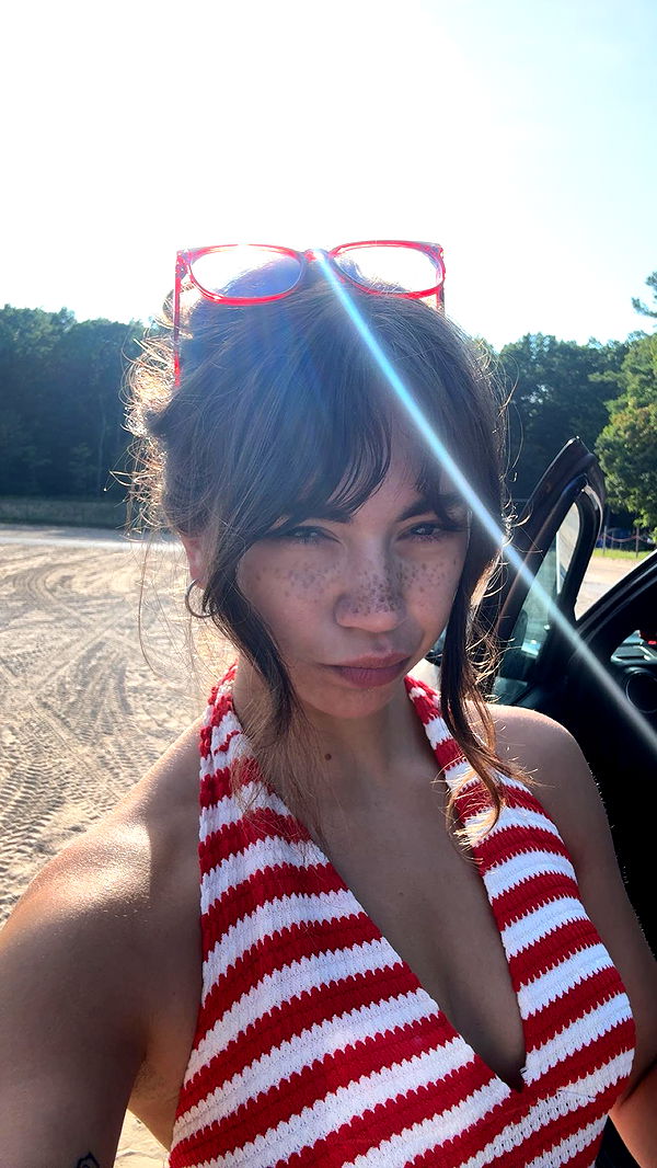 realhaylujan image ~ Altpins