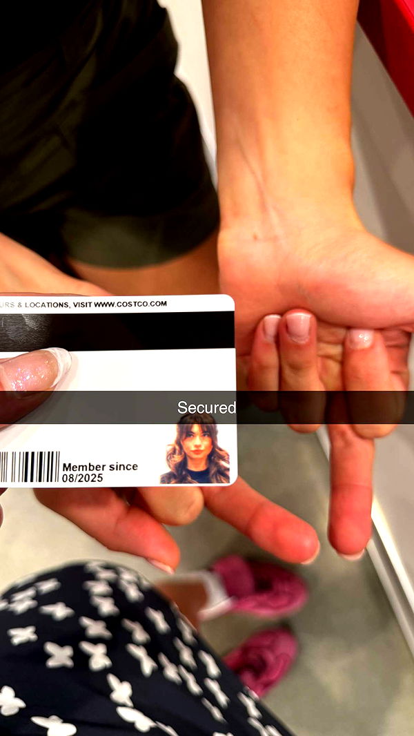 realhaylujan image ~ Altpins