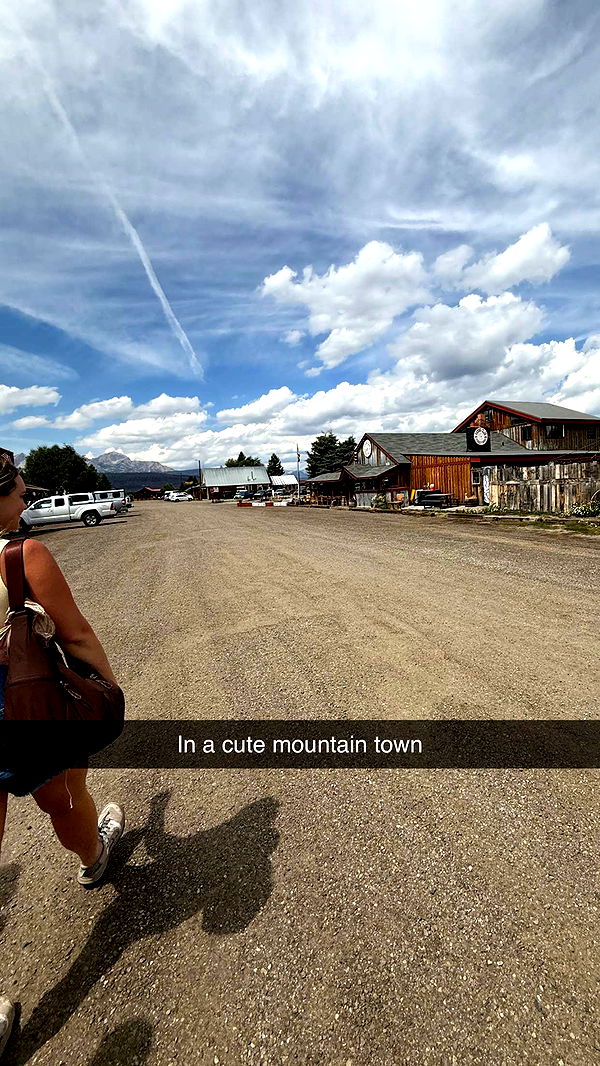 realhaylujan image ~ Altpins