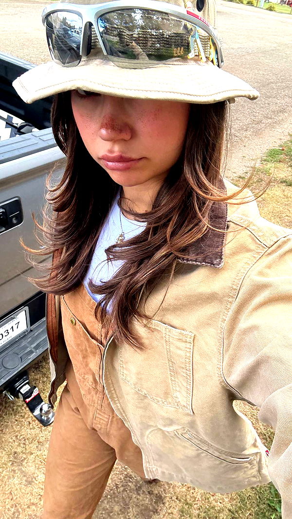 realhaylujan image ~ Altpins