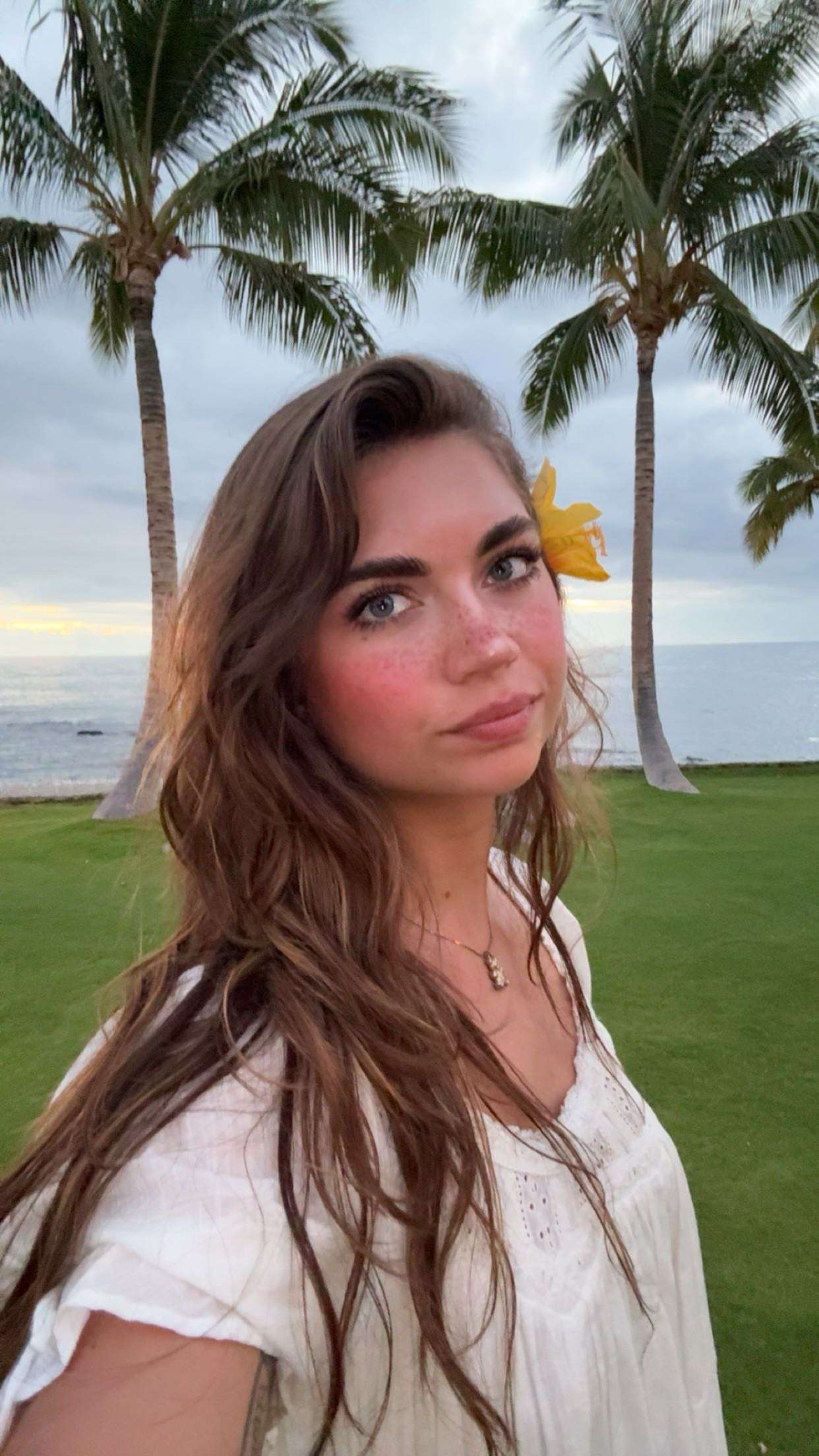 realhaylujan snapchat image archive image