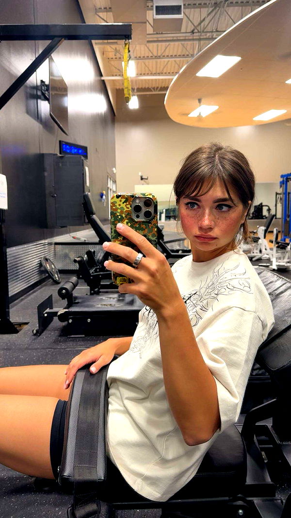 realhaylujan image ~ Altpins