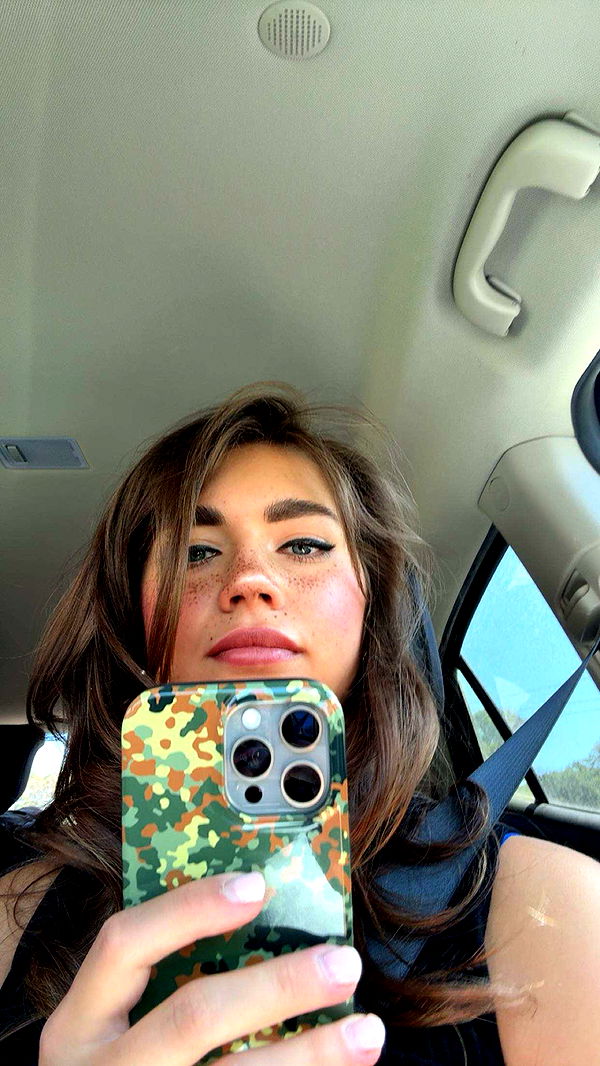 realhaylujan image ~ Altpins