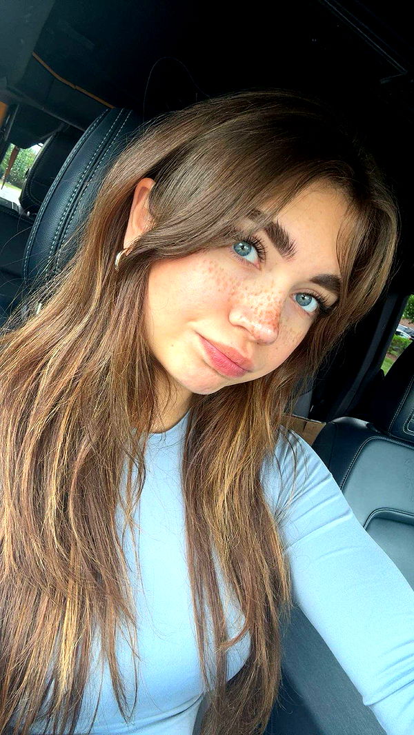 realhaylujan image ~ Altpins