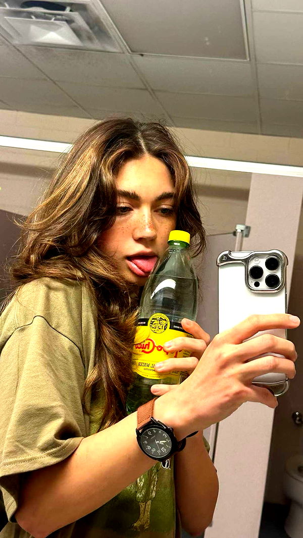 realhaylujan image ~ Altpins