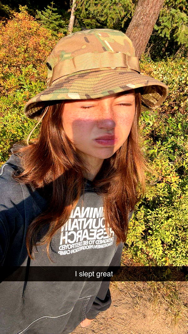 realhaylujan image ~ Altpins