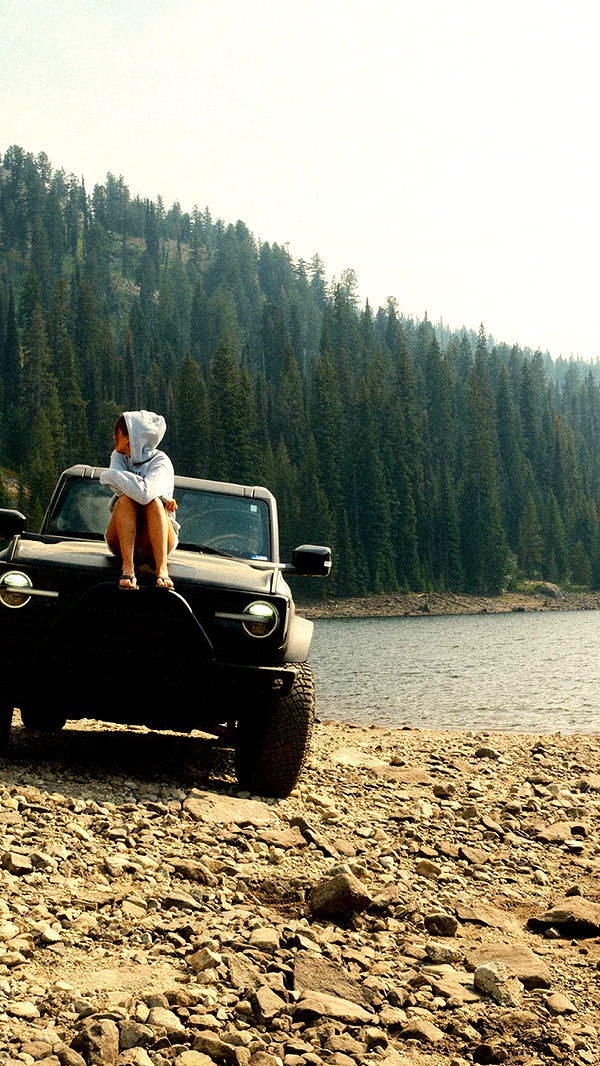 realhaylujan image ~ Altpins