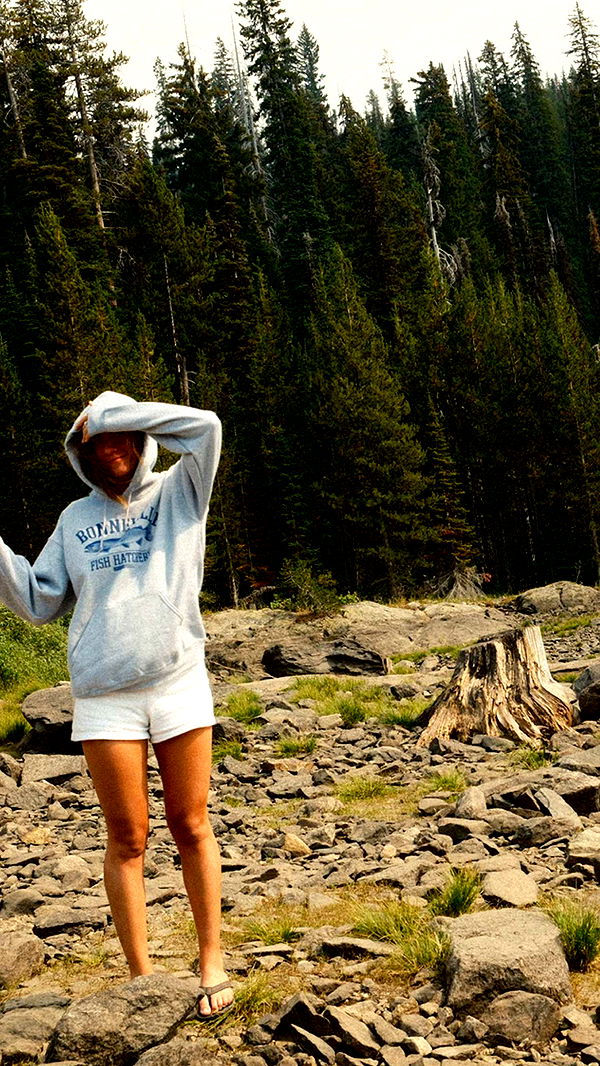 realhaylujan image ~ Altpins