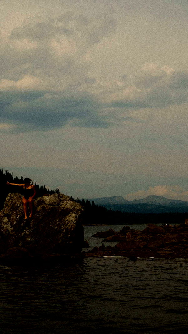 realhaylujan image ~ Altpins