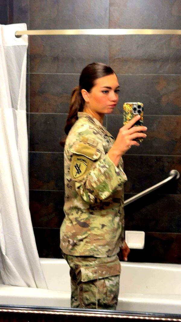 realhaylujan image ~ Altpins