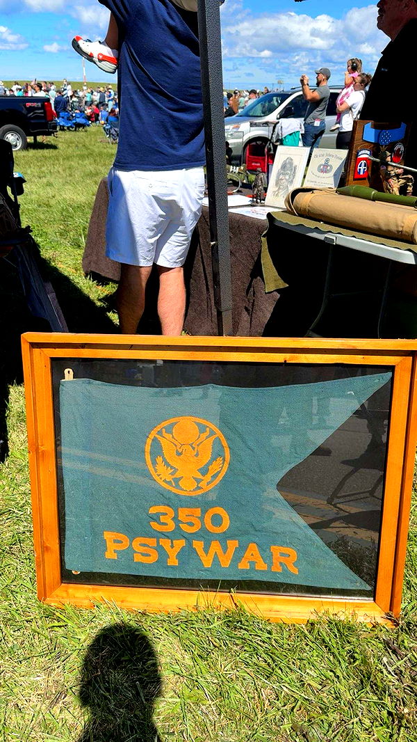 realhaylujan image ~ Altpins