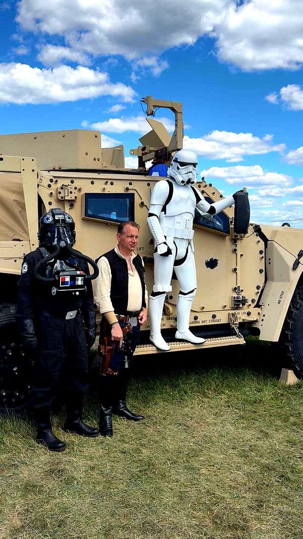 realhaylujan image ~ Altpins