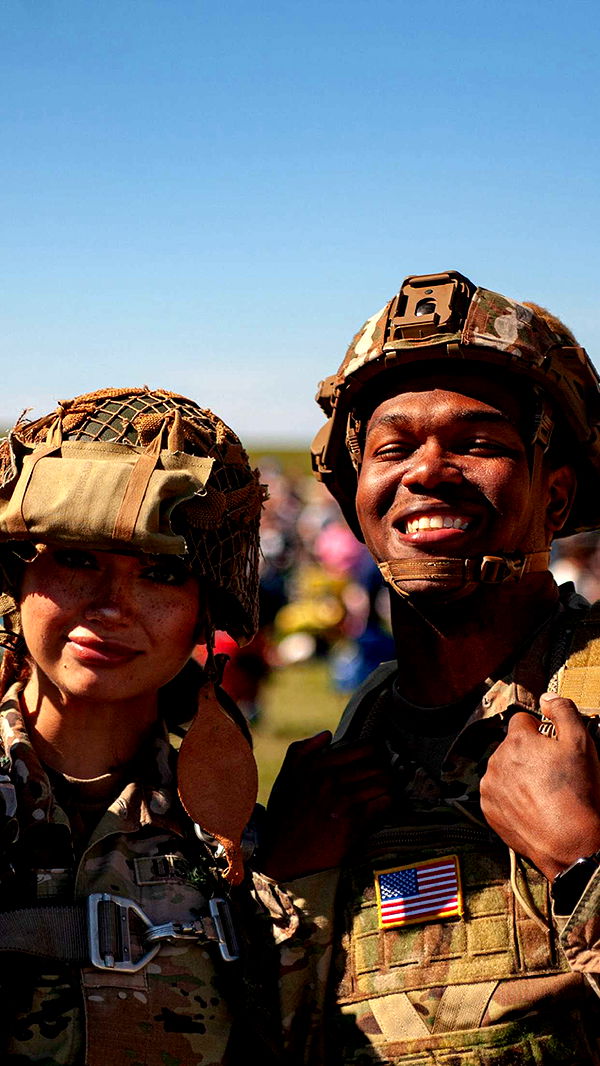 realhaylujan image ~ Altpins