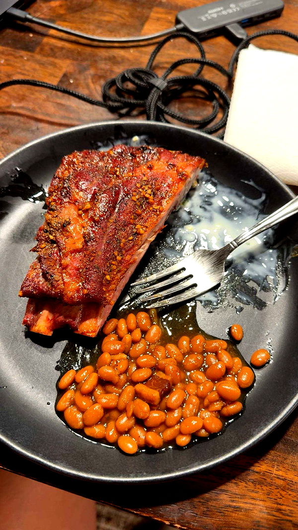 realhaylujan image ~ Altpins