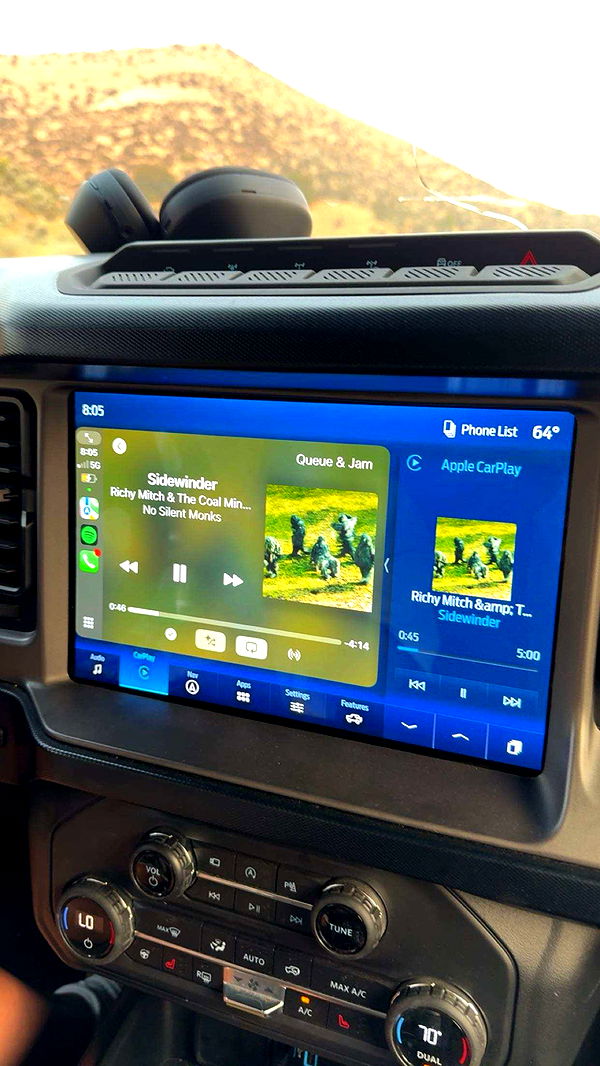 realhaylujan image ~ Altpins