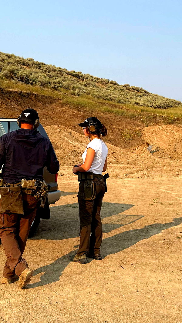 realhaylujan image ~ Altpins