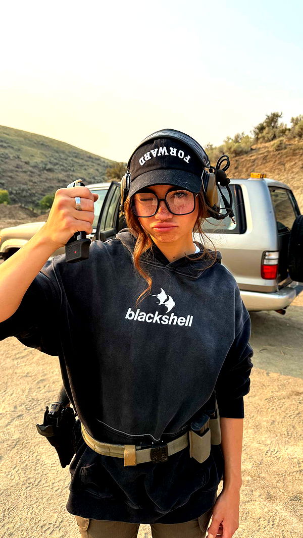 realhaylujan image ~ Altpins