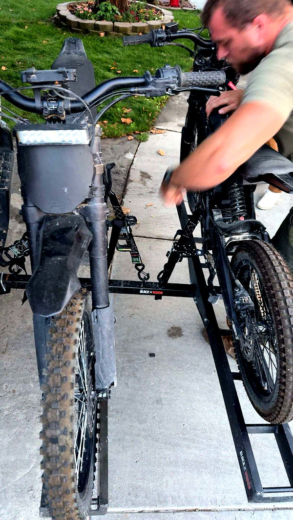 realhaylujan image ~ Altpins